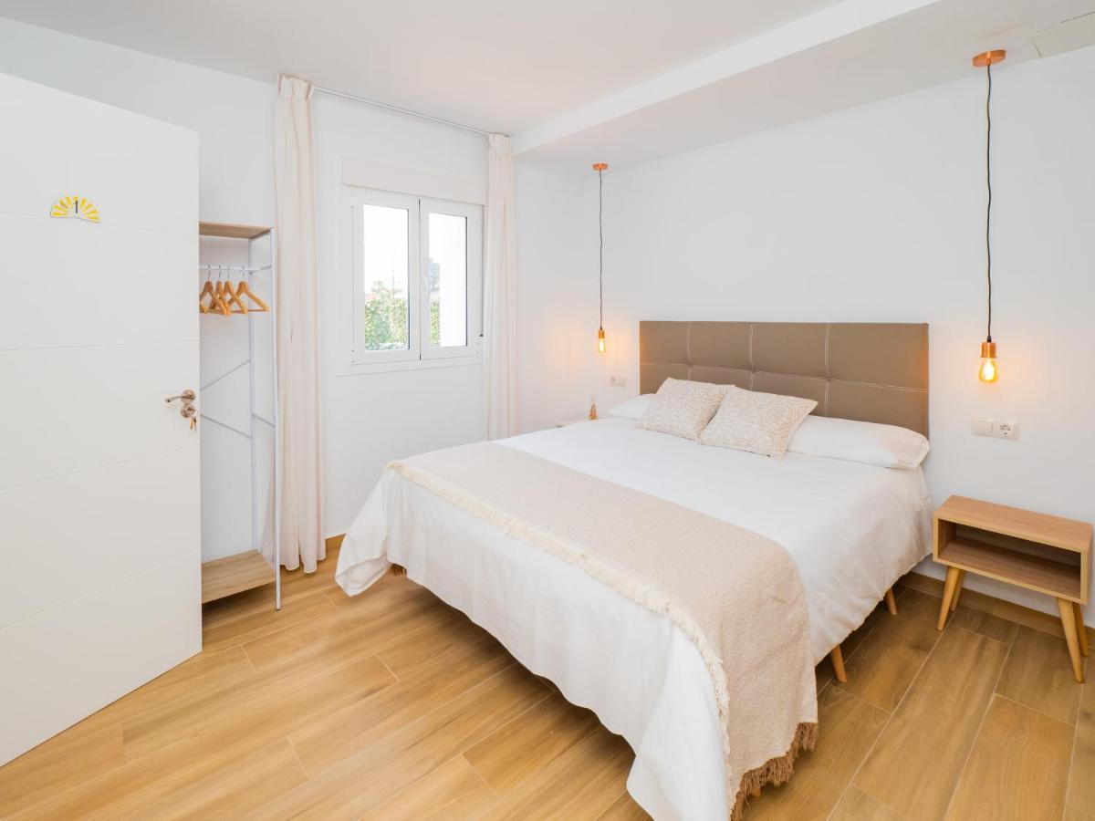 Cubo'S Hostal William'S Sunny 1 With Breakfast Торре-де-Бенагальбон Экстерьер фото